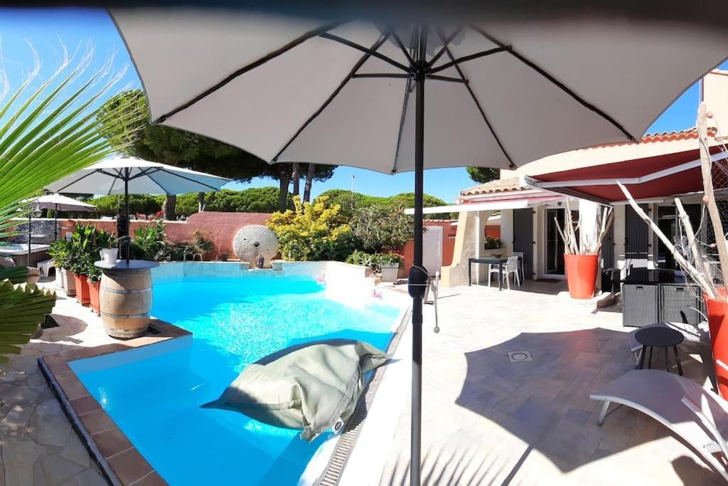 Hebergement Insolite Studio Grau Du Roi Mas Des Marines Piscine Le Grau-du-Roi Eksteriør bilde